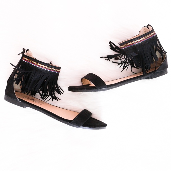 Love Image Black Everyday Aztec Boho Fringe Sandal - Picture 3 of 8