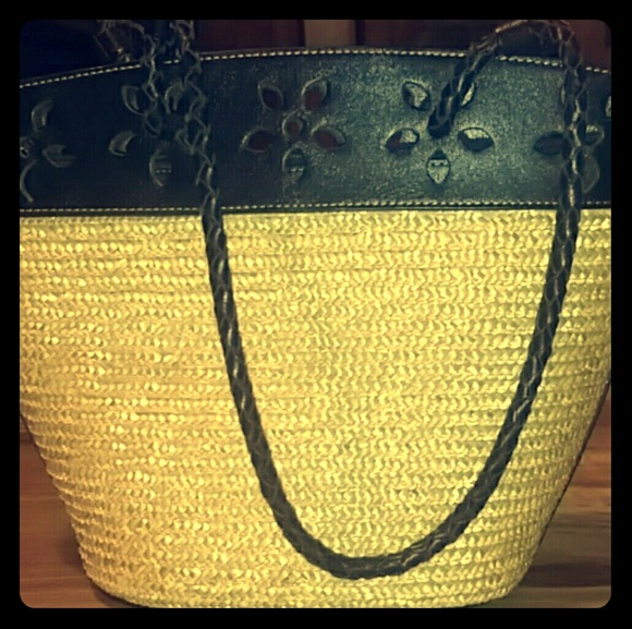 Purse - Picture 1 of 1