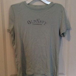 baby blue old navy tee