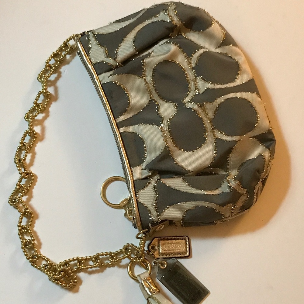 Couch Poppy Metal Chain Handbag