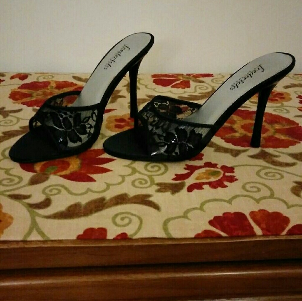 Fredrick's of Holliwood