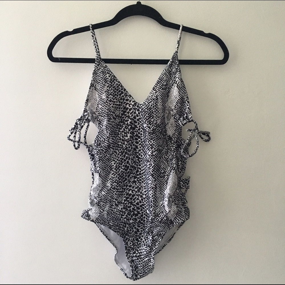 One piece bathing suit