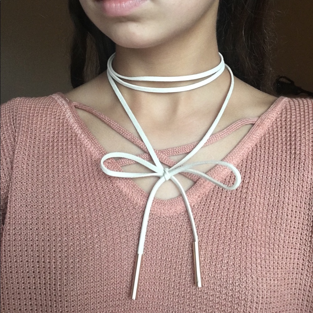 Tie choker