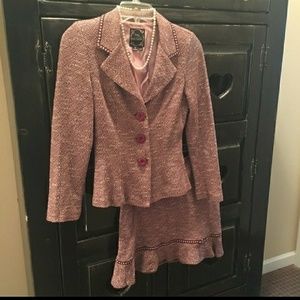 2-Piece Pink Tweed Dress Suit