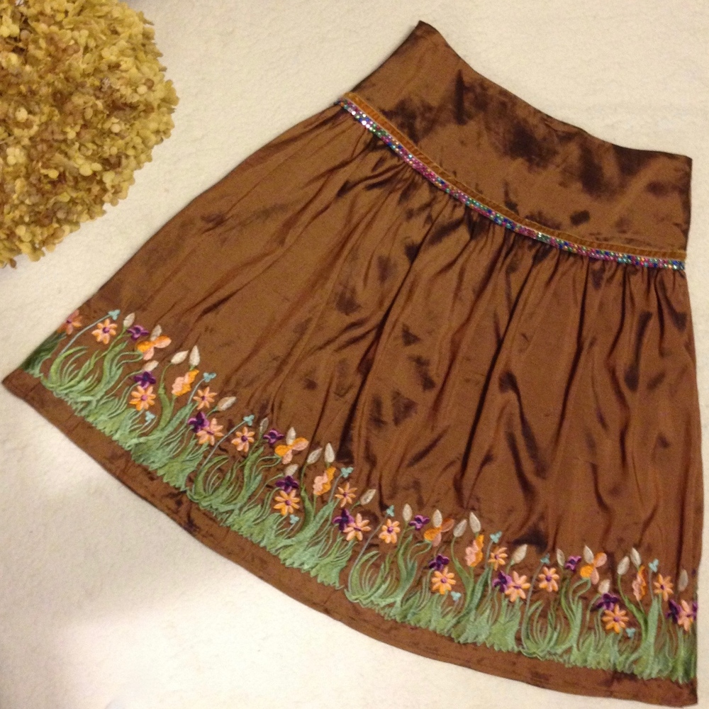 HP! A-line floral embroidered jeweled skirt