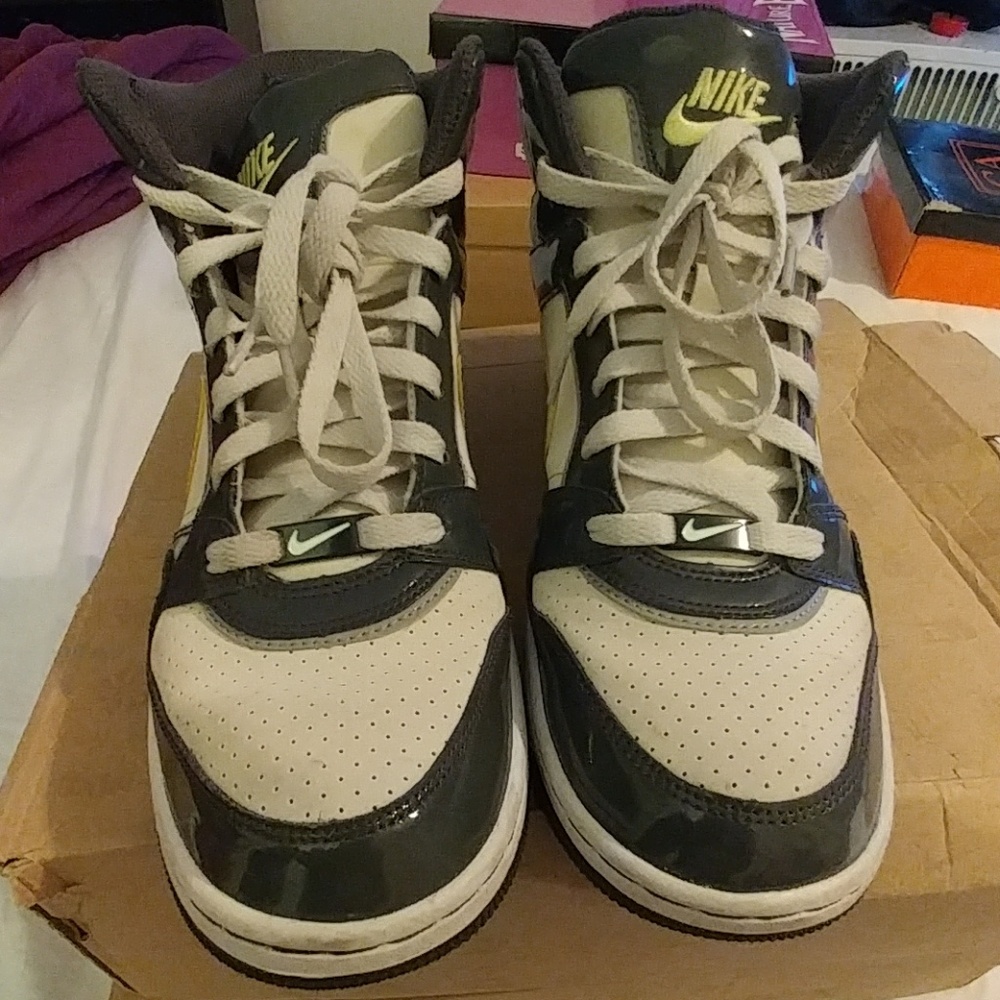 Women s sneakers