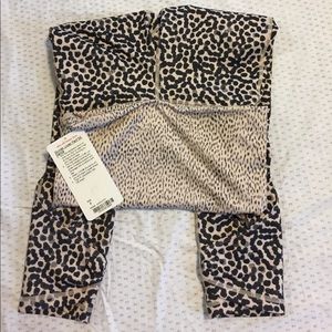 Lululemon NWT wunder under pant