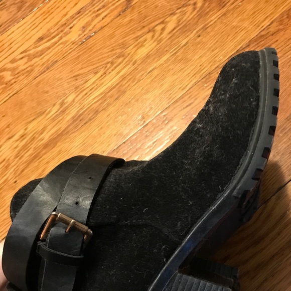 Black suede booties size 6 with wrap around strap - Picture 2 of 5