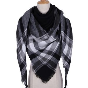 Blank and White Plaid Scarf
