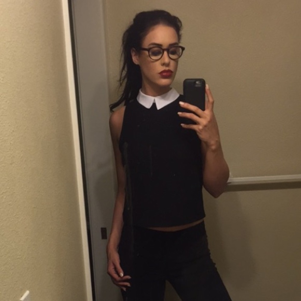 Flash Sale Friday⚡️ Zara black top w/ white collar