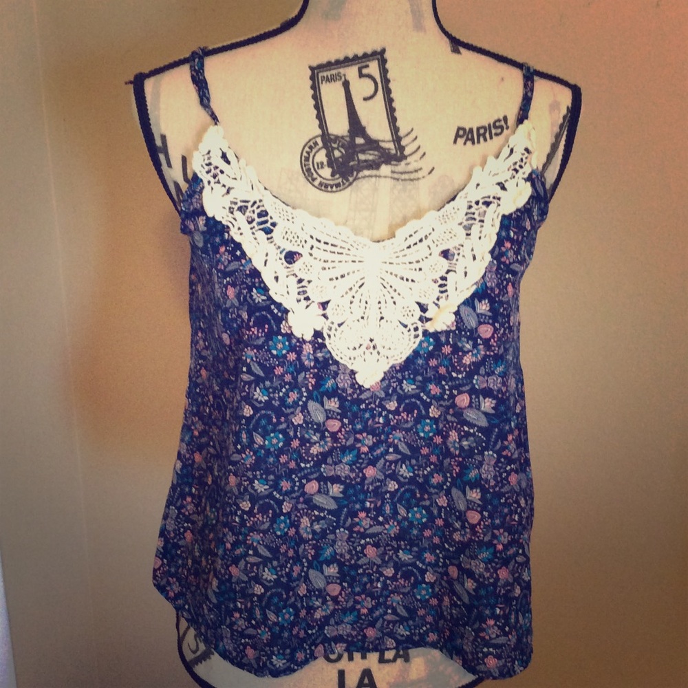 Tobi Cute Flower Top with Lace Detail 3/$10