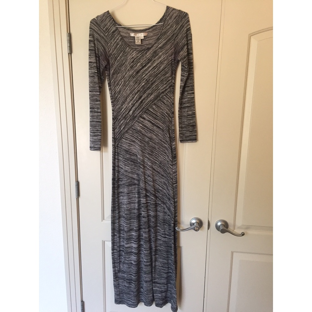 Max Studio grey long sleeve maxi dress