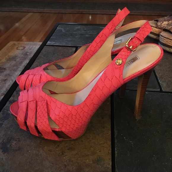 Guess Pink Sling Back Heels - Picture 2 of 3