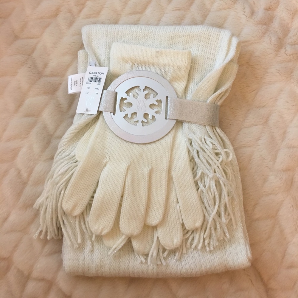 Ivory scarf and glove set.