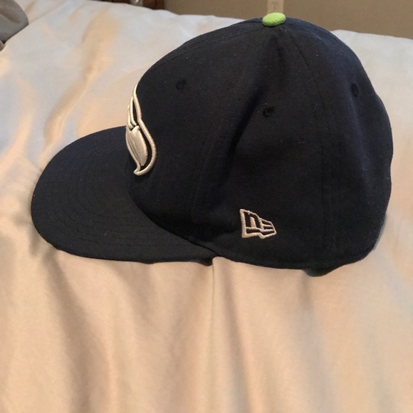 Seattle Seahawks 59FIFTY sideline cap - Picture 2 of 5