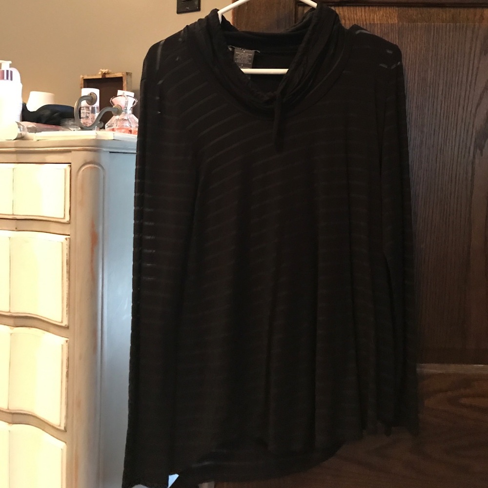 Thin long sleeve workout cover up