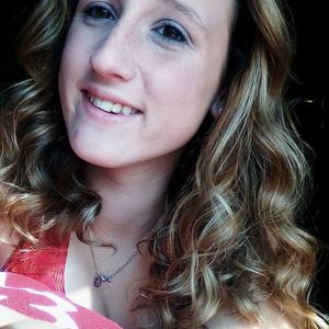 Meet your Posher, Haylee