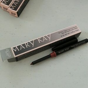 Mary Kay lip liner