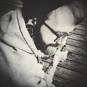 Meet your Posher, Thomas