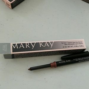 Mary Kay lip liner