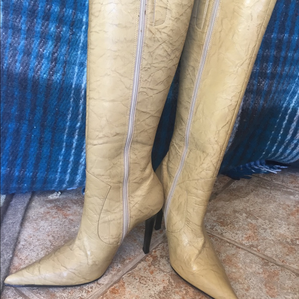 Women's Lui Chinly high heel, knee high boots.