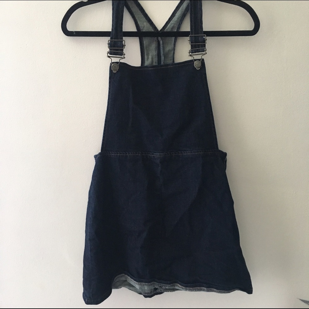 Overall dress