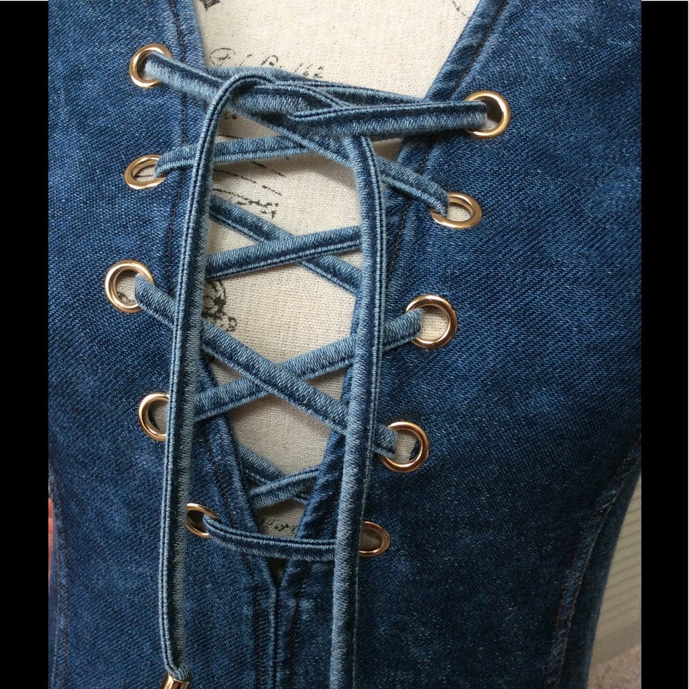 🌼 Stonewashed Lace Front Bodysuit - Picture 6 of 7