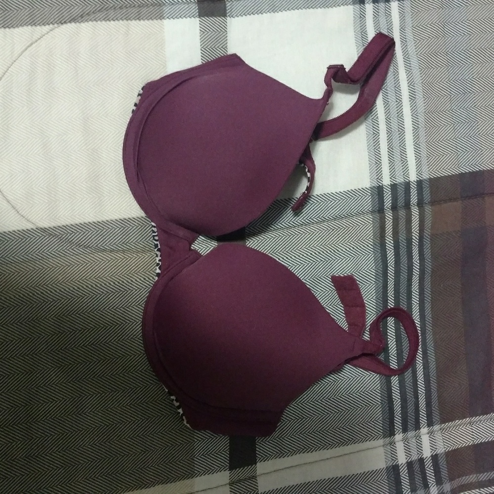 Victoria's secret bra PINK