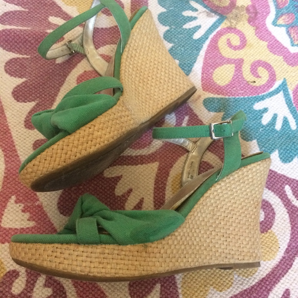 Green Wedge Sandals 8