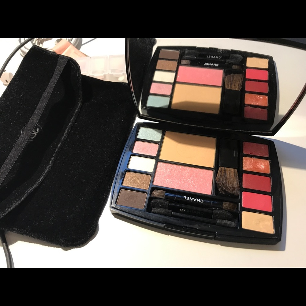 Chanel travel makeup palette