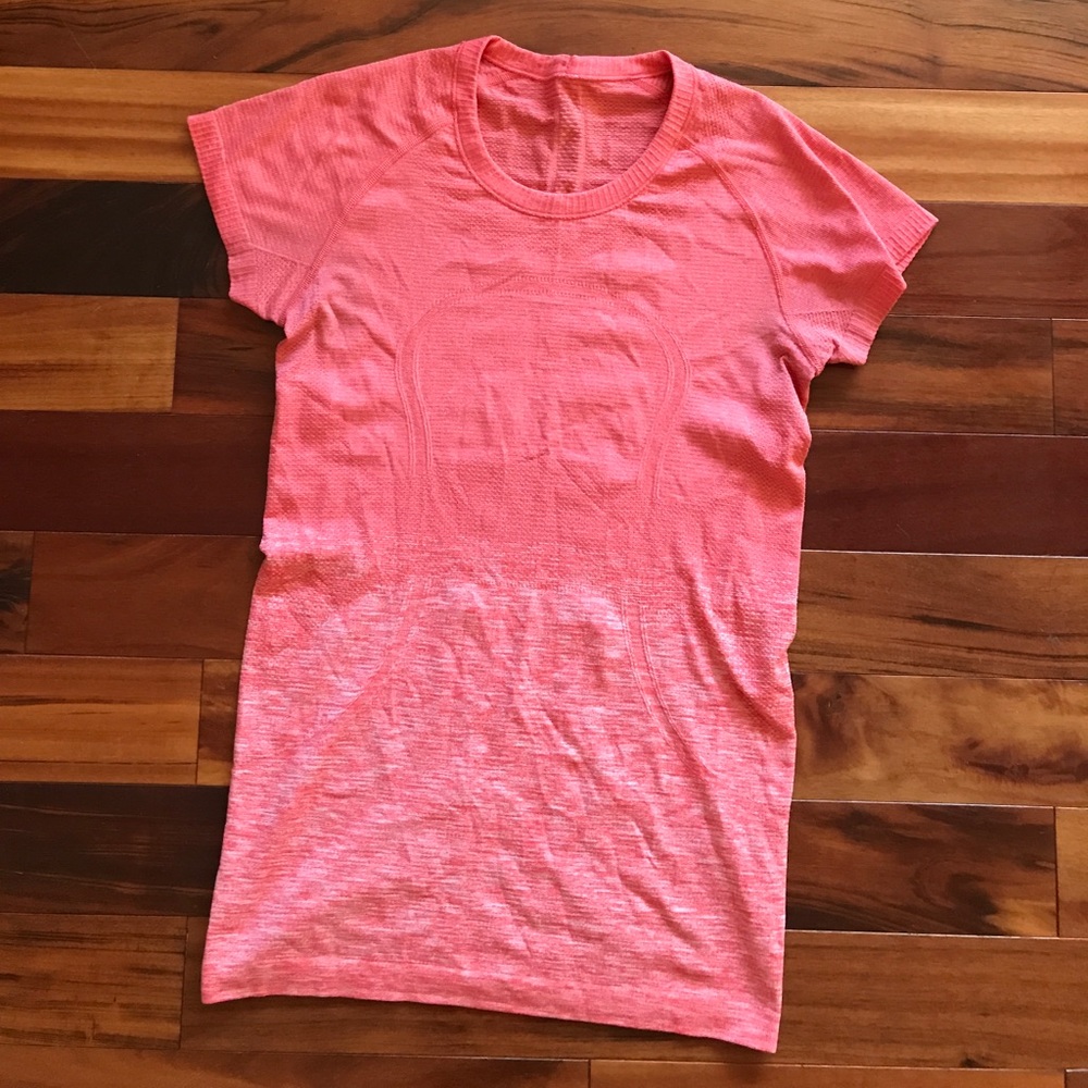 Lululemon swiftly tech short sleeve crew