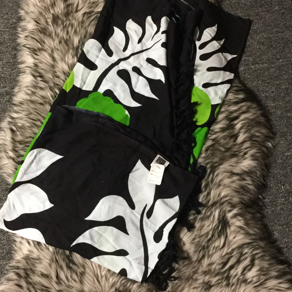 Sarong NWT
