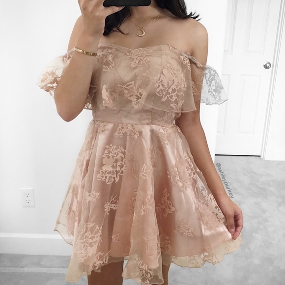 peach nude floral off the shoulder ruffle dress - Picture 2 of 4
