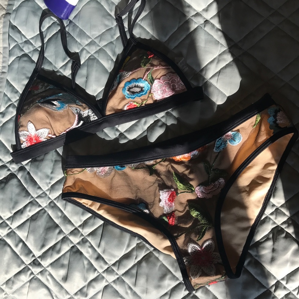 Swimsuit set! Embroidered mesh over tan!