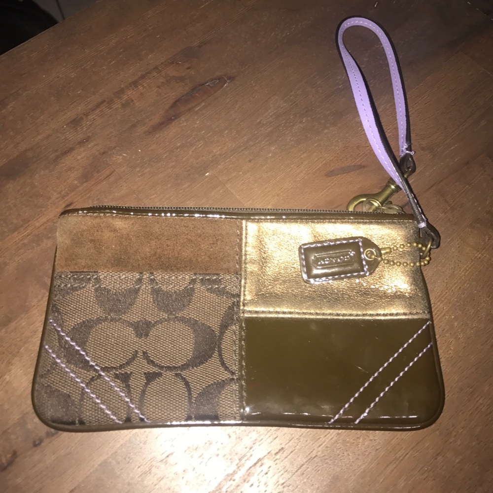 Vintage Coach Pattern Wristlet