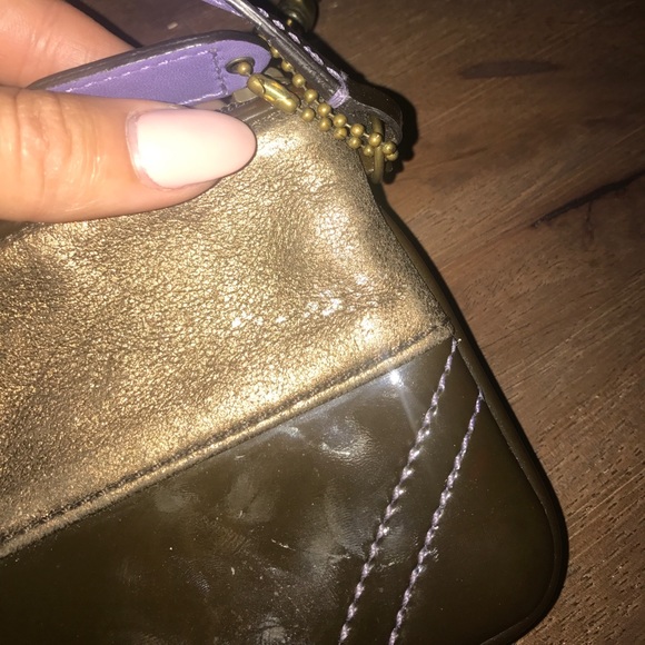 Vintage Coach Pattern Wristlet - Picture 2 of 4