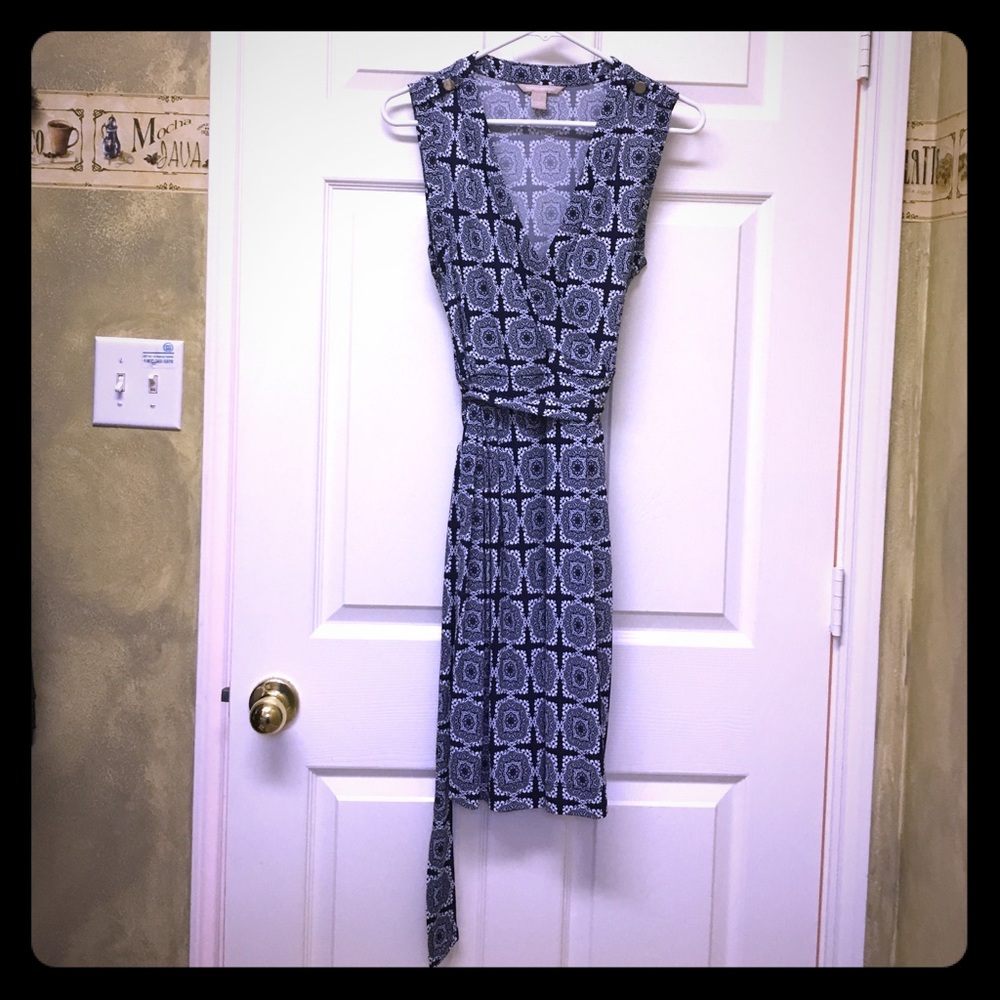 EUC Banana Republic Dress - Navy and white