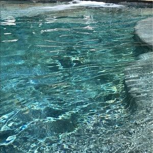 Meet your Posher, Amelia