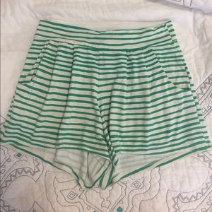 PRE-LOVED Fighting Eel Shorts Om