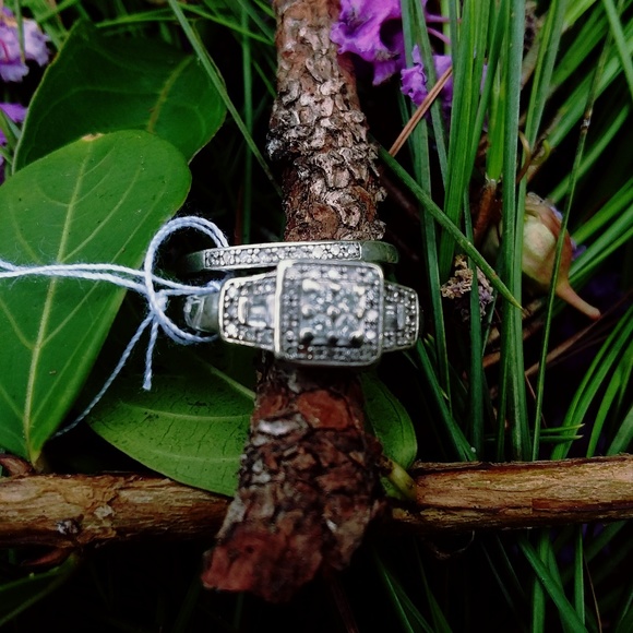 Sterling Silver Jewelry - Sterling Silver Wedding Set with Real Diamond 1/20