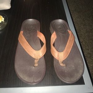 Large EUC flip flops