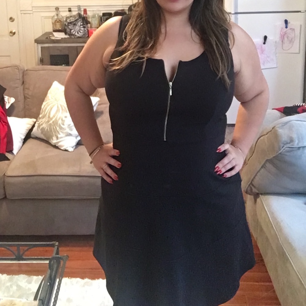 Short black party dress