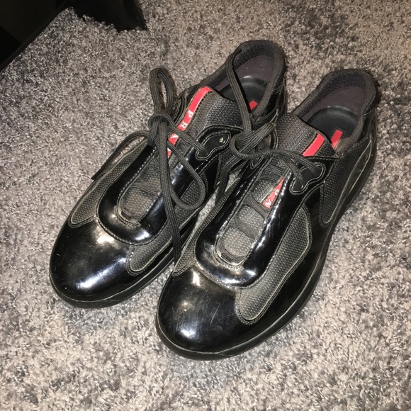 Very stylish. Worn a few times. Good condition. - Picture 4 of 8