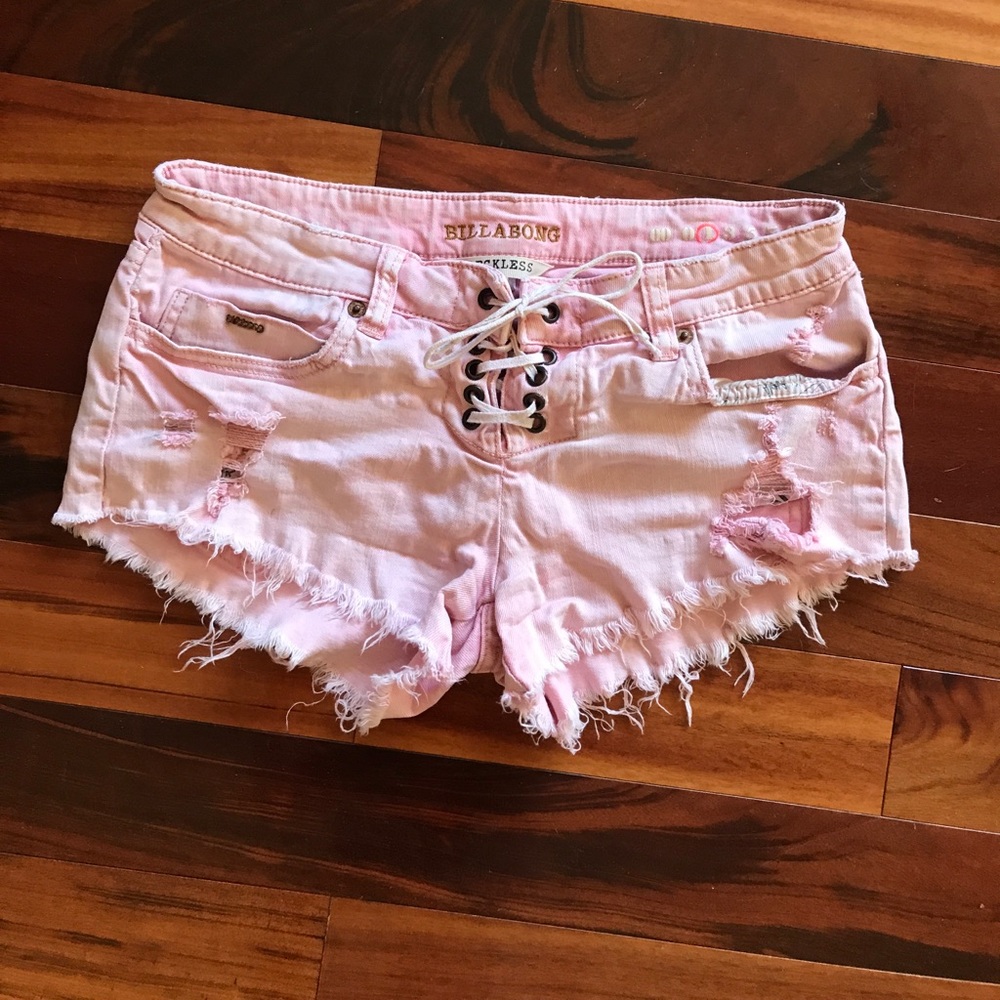 Short Billabong Shorts
