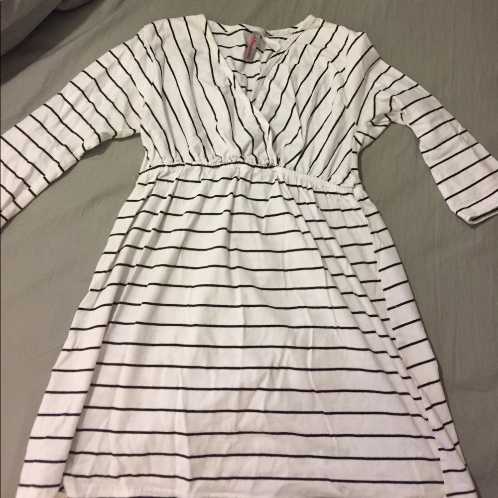 Black and white stripe maternity tunic