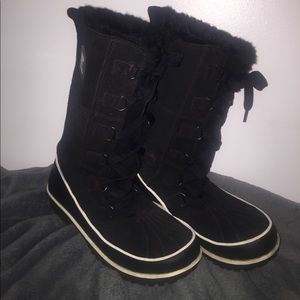 Sorel Tivoli High Snow Boots