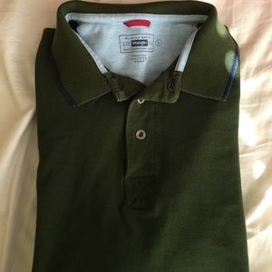 EUC. Men's Wrangler brand green polo shirt