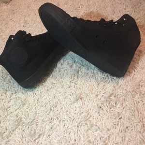 Black Converse high tops
