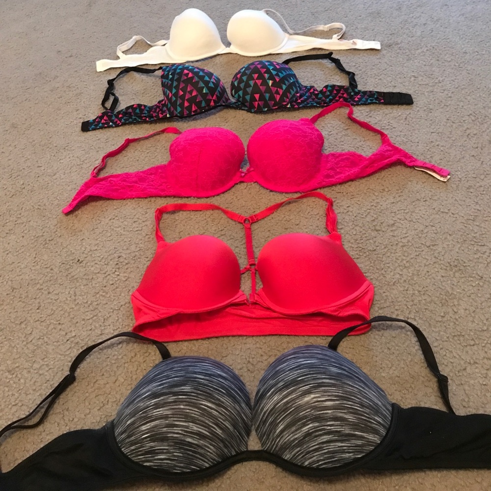 Victoria's Secret Brassiere Lot SOLD