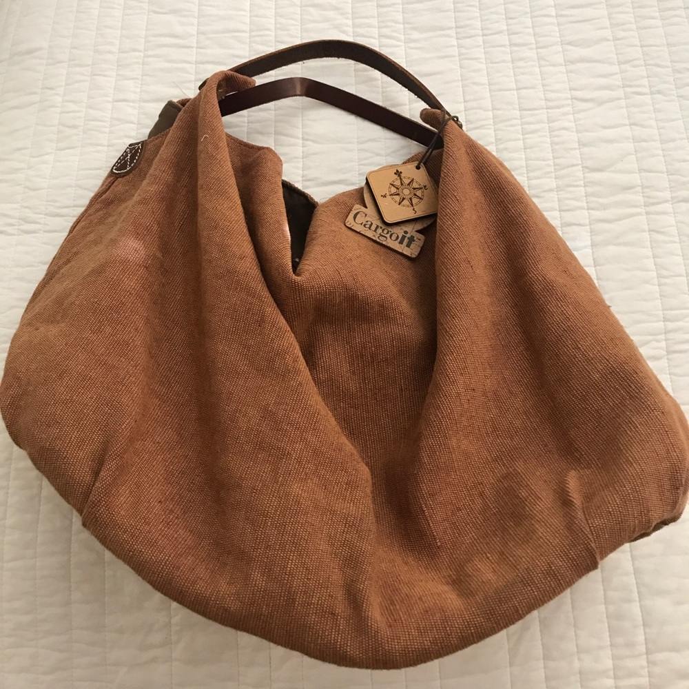 Cargoit rust hobo bag.
